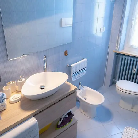 Appartement Le Tre Torri à Parme Extérieur photo